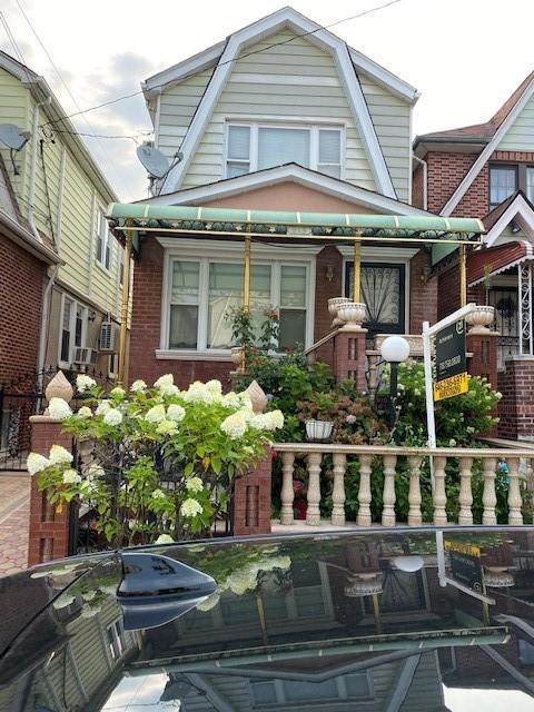 919 46th Street - Photo 1