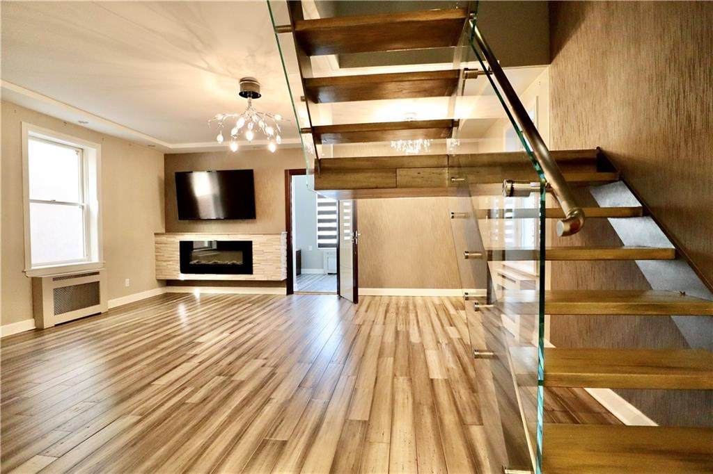 156 Norfolk Street - Photo 1