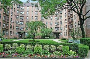 2260 Burnett Street - Photo 1