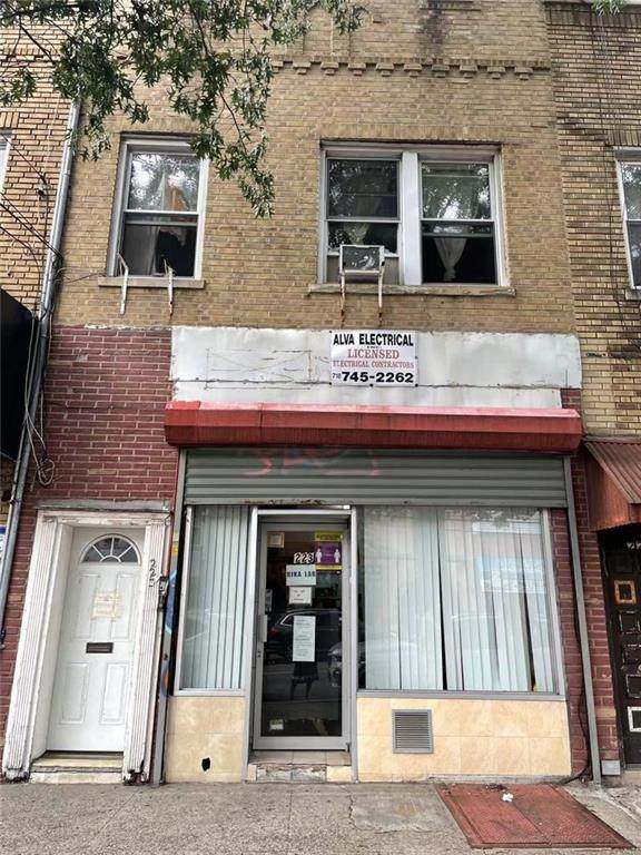 223 Avenue U - Photo 1