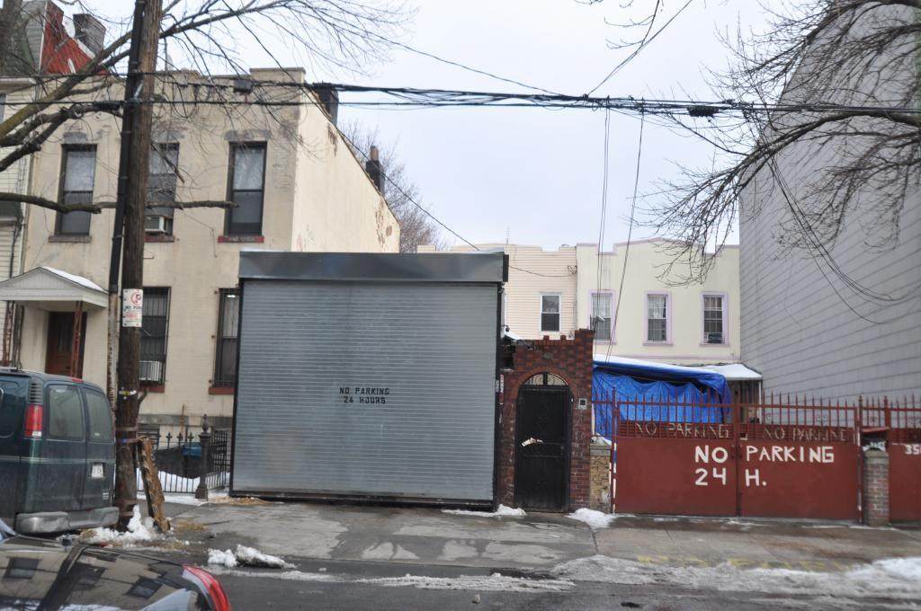 358 Menahan Street - Photo 1