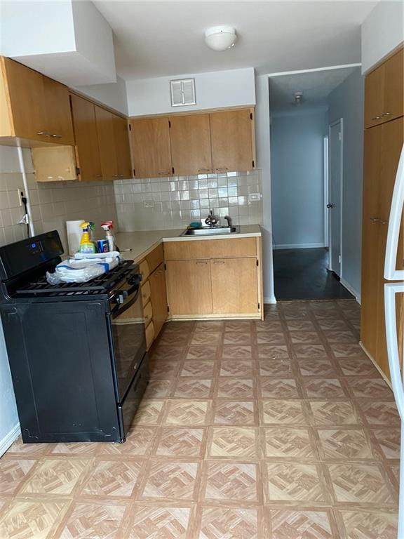 2600 Batchelder Street - Photo 1