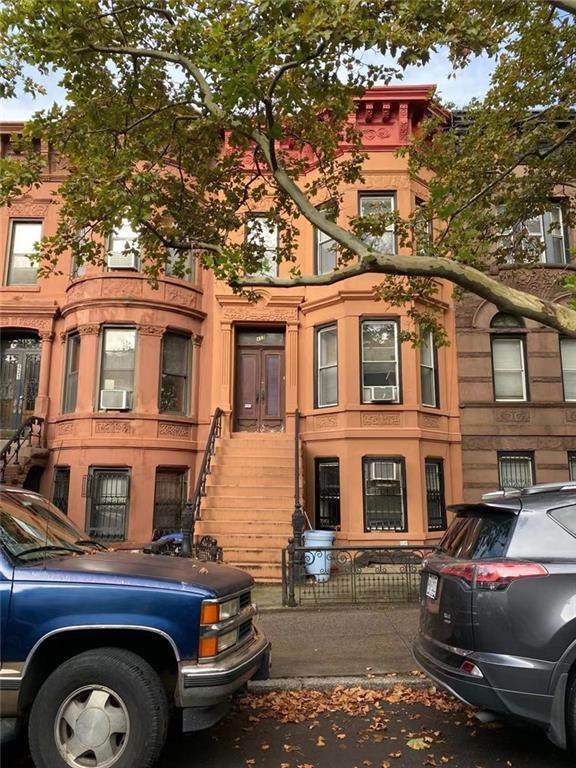 433 56th Street - Photo 1