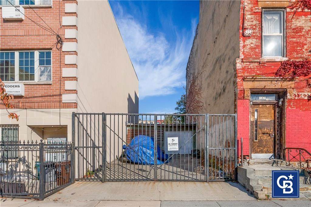 1475 Saint Marks Avenue - Photo 1
