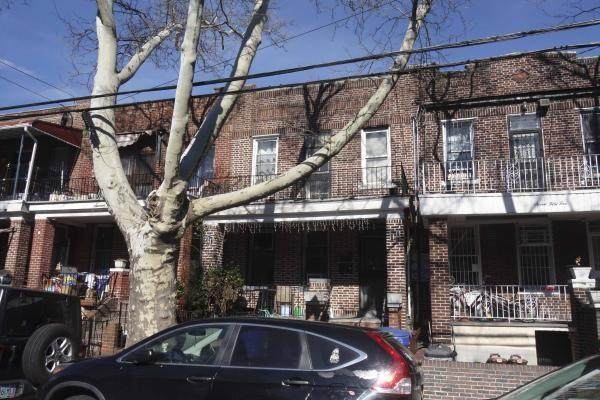753 47th Street - Photo 1