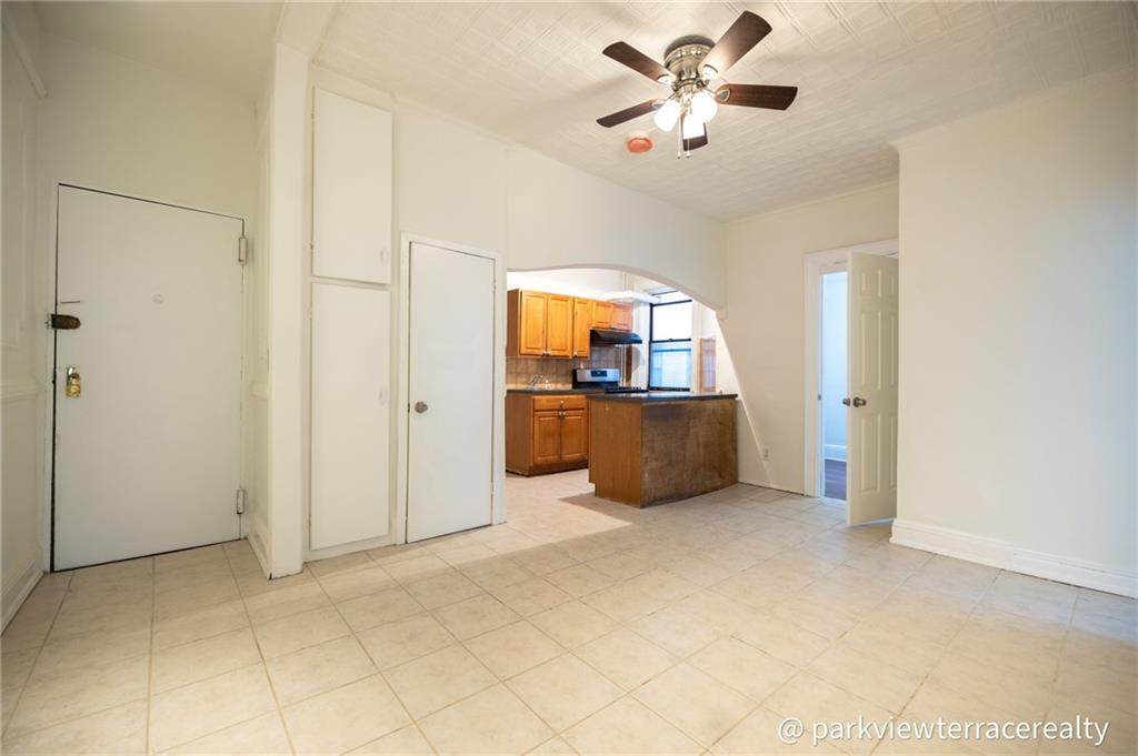 420 44th Street - Photo 1