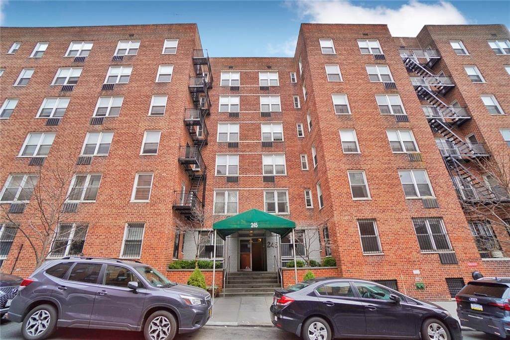 245 Henry Street - Photo 1