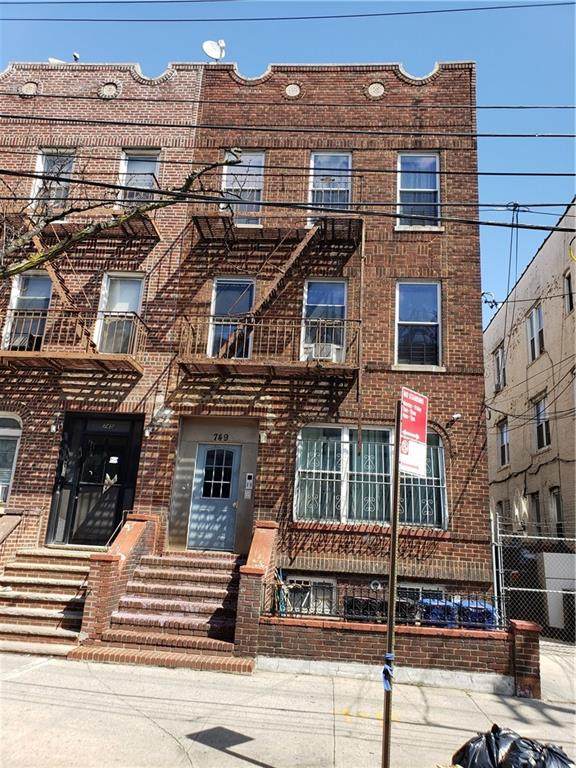 749 Pennsylvania Avenue - Photo 1