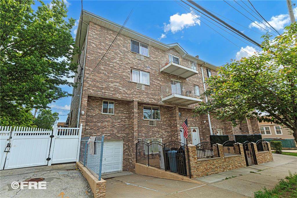 284 Davis Avenue - Photo 1