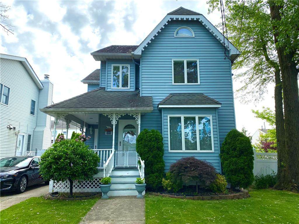 395 Main Street - Photo 1