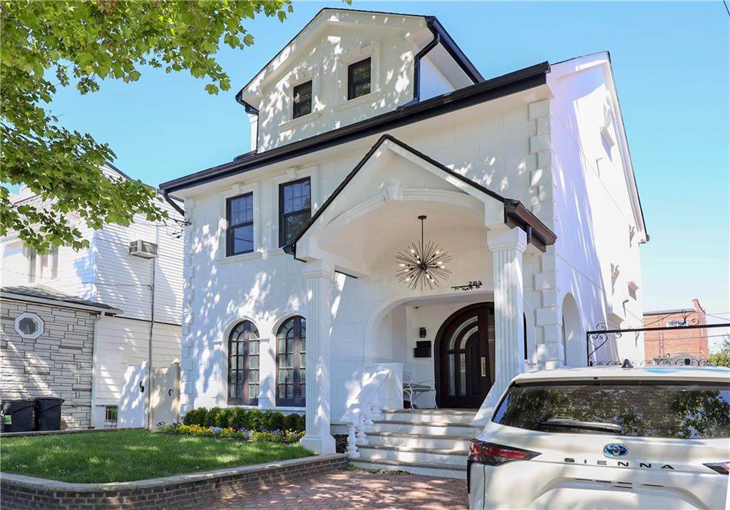 284 Bay 10th Street - Photo 1