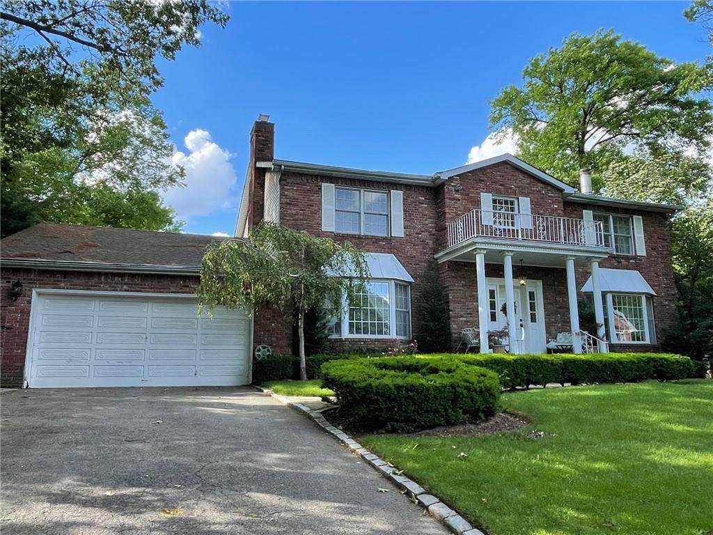 85 Emerson Avenue - Photo 1