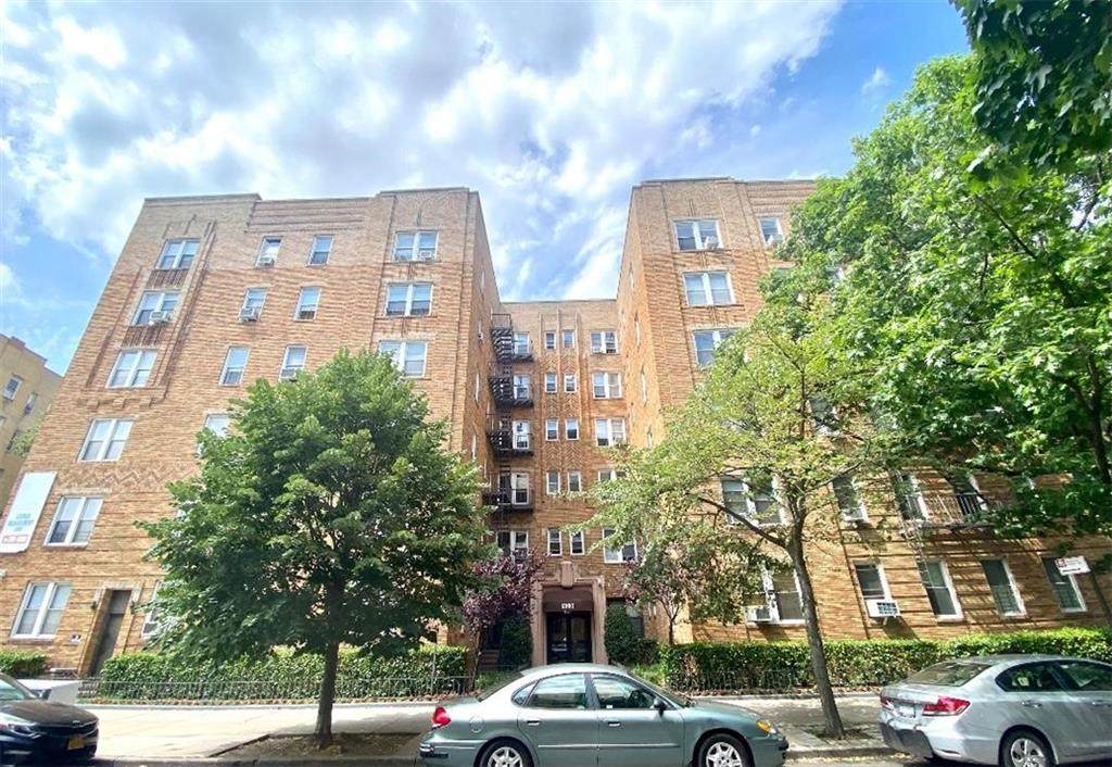 1801 Avenue N - Photo 1