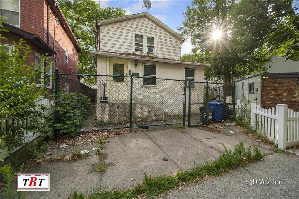 1530 Coleman Street - Photo 1