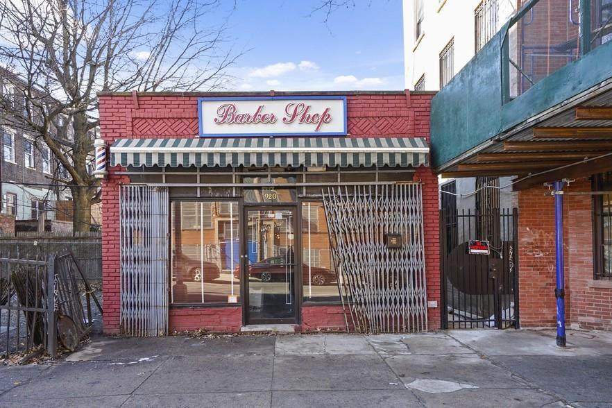 920 Marcy Avenue - Photo 1