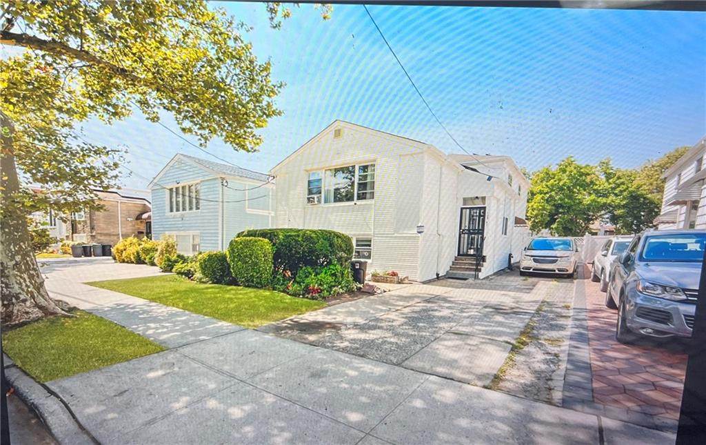 10547 Seaview Avenue - Photo 1