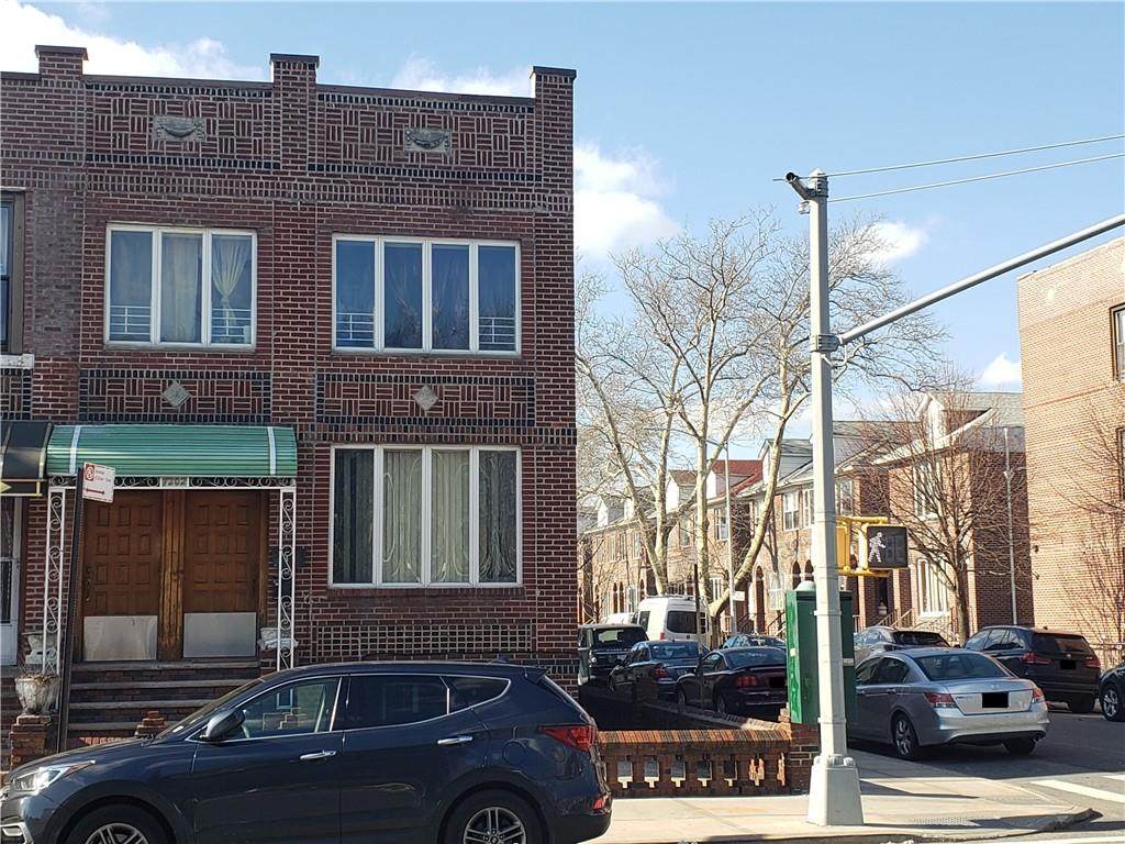 7202 21st Avenue - Photo 1