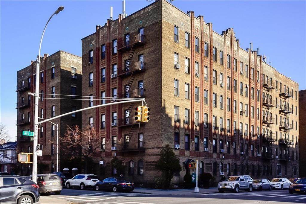 1543 1st Street - Photo 1