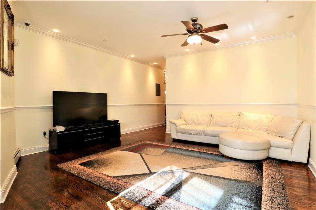 105 Kings Highway - Photo 1