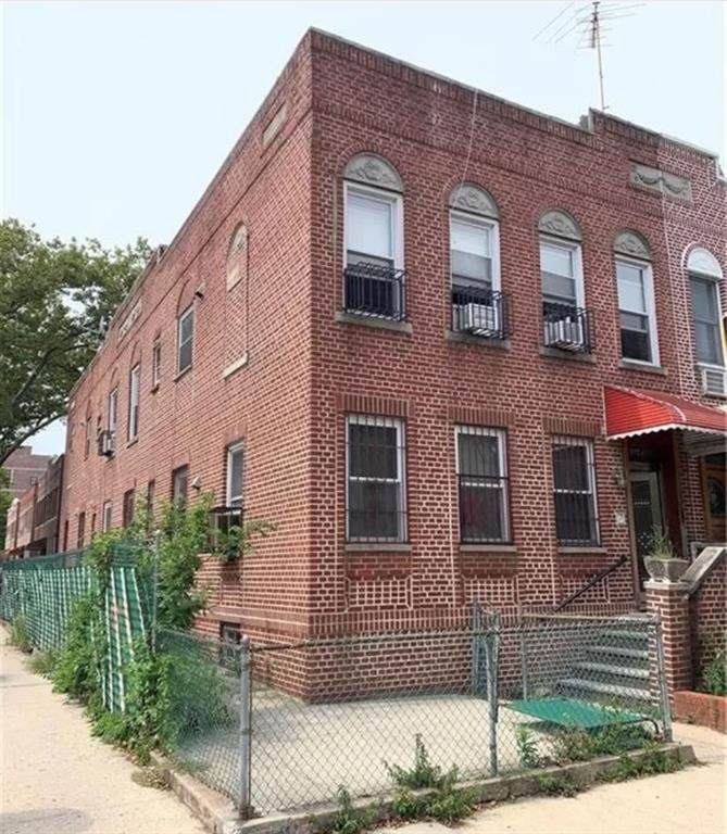 6724 21st Avenue - Photo 1
