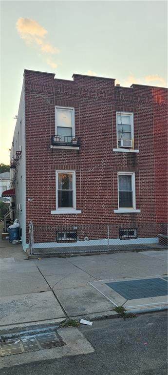 400 Mcdonald Avenue - Photo 1