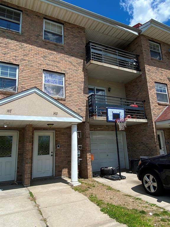 1419 Stanley Avenue - Photo 1