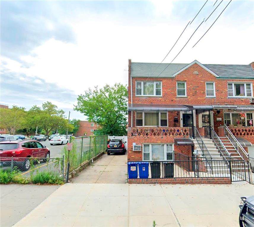 2542 2nd Street - Photo 1