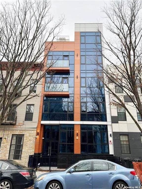 163 Macdougal Street - Photo 1