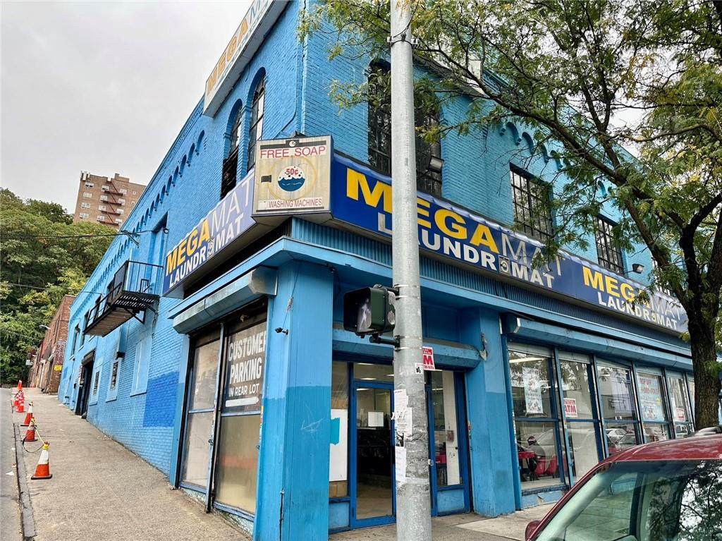 210 S Broadway Avenue - Photo 1