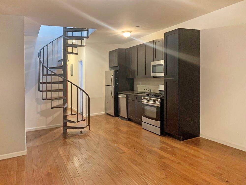 511 5th Avenue - Photo 1