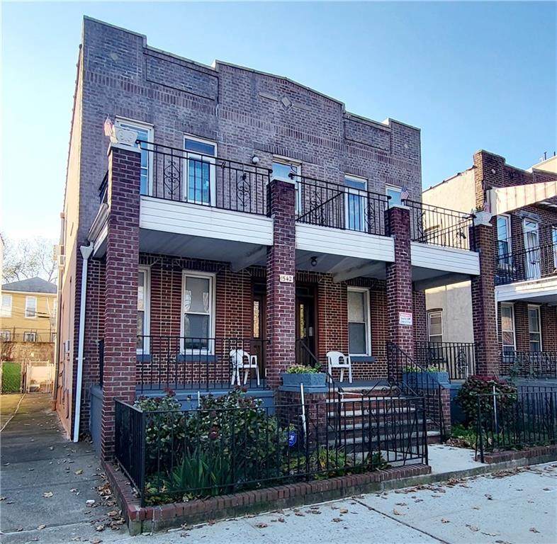 1542 38th Street - Photo 1