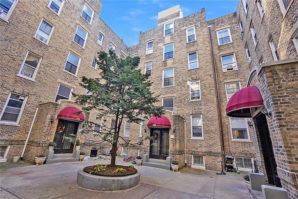 706 45th Street - Photo 1
