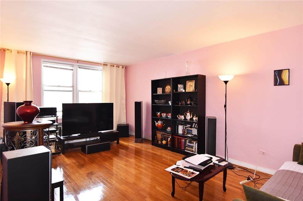 527 Avenue X - Photo 1