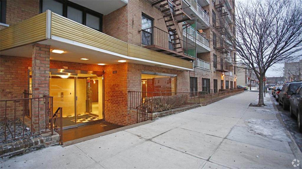 611 Banner Avenue - Photo 1