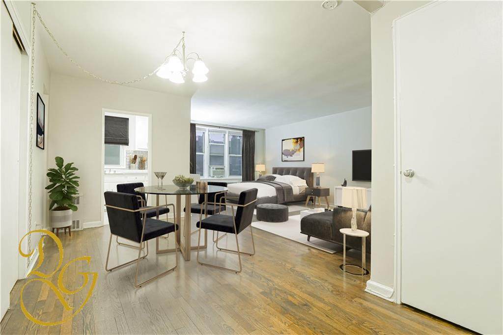 7520 Ridge Boulevard - Photo 1