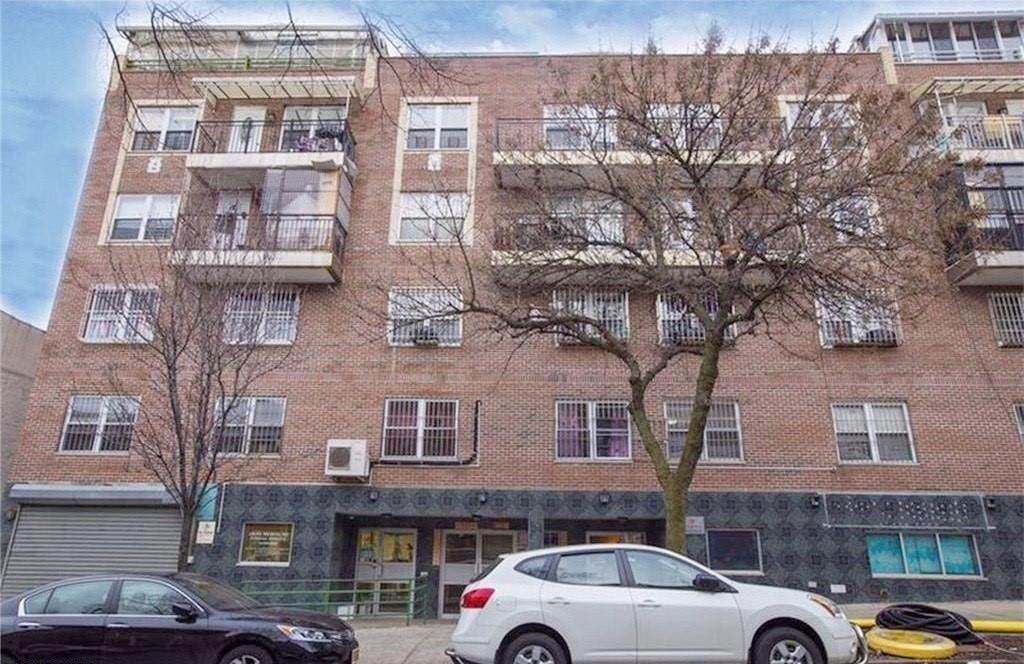 531 52nd Street - Photo 1