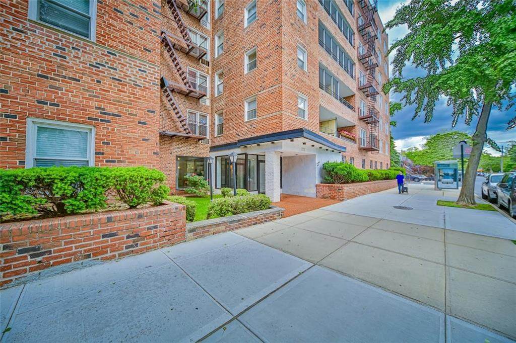 2711 Avenue X - Photo 1