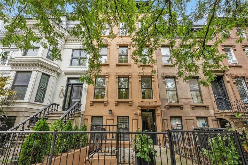 583 Putnam Avenue - Photo 1