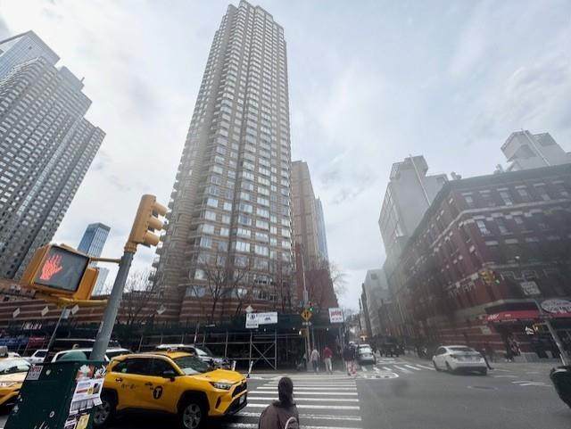 500 43rd Street - Photo 1