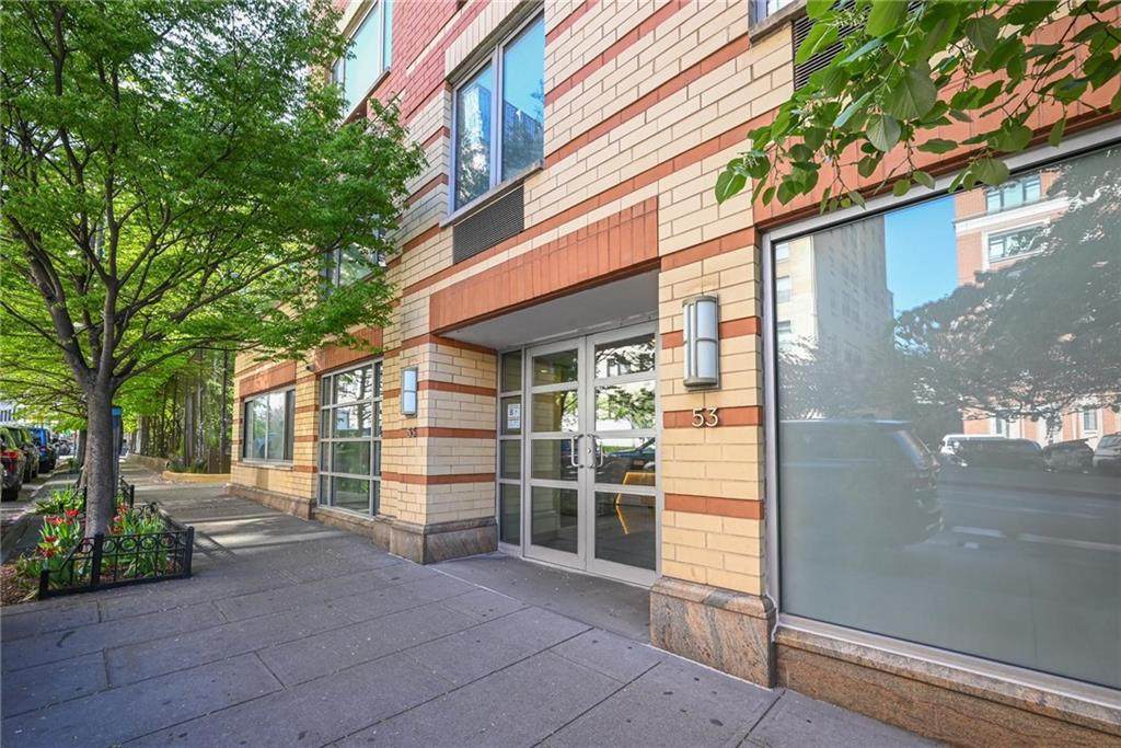 53 Boerum Place - Photo 1