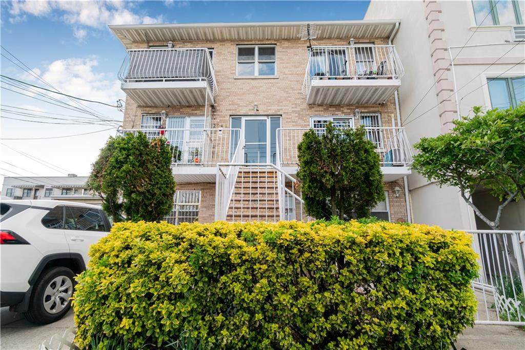 2546 Stillwell Avenue - Photo 1