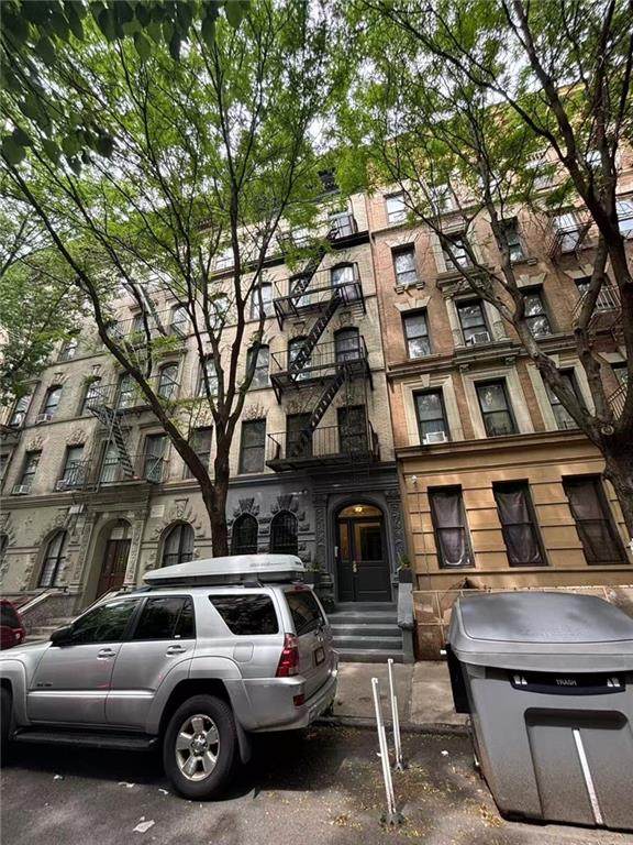 555 149th Street - Photo 1