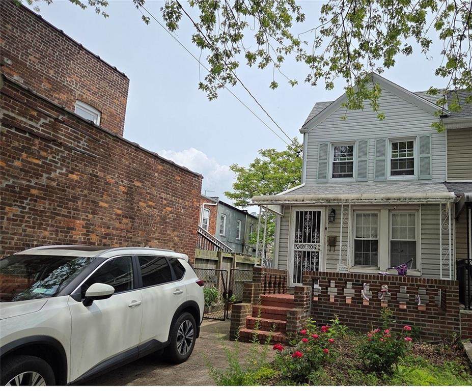 1711 East 36th Street - Photo 1