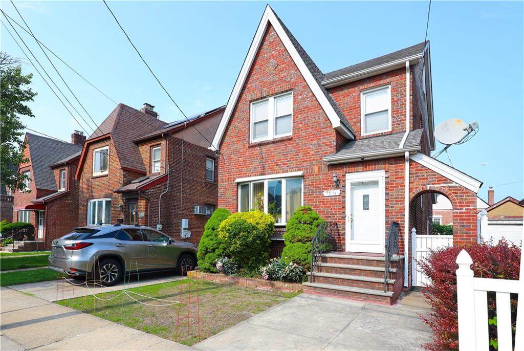 95-15 243rd Street - Photo 1