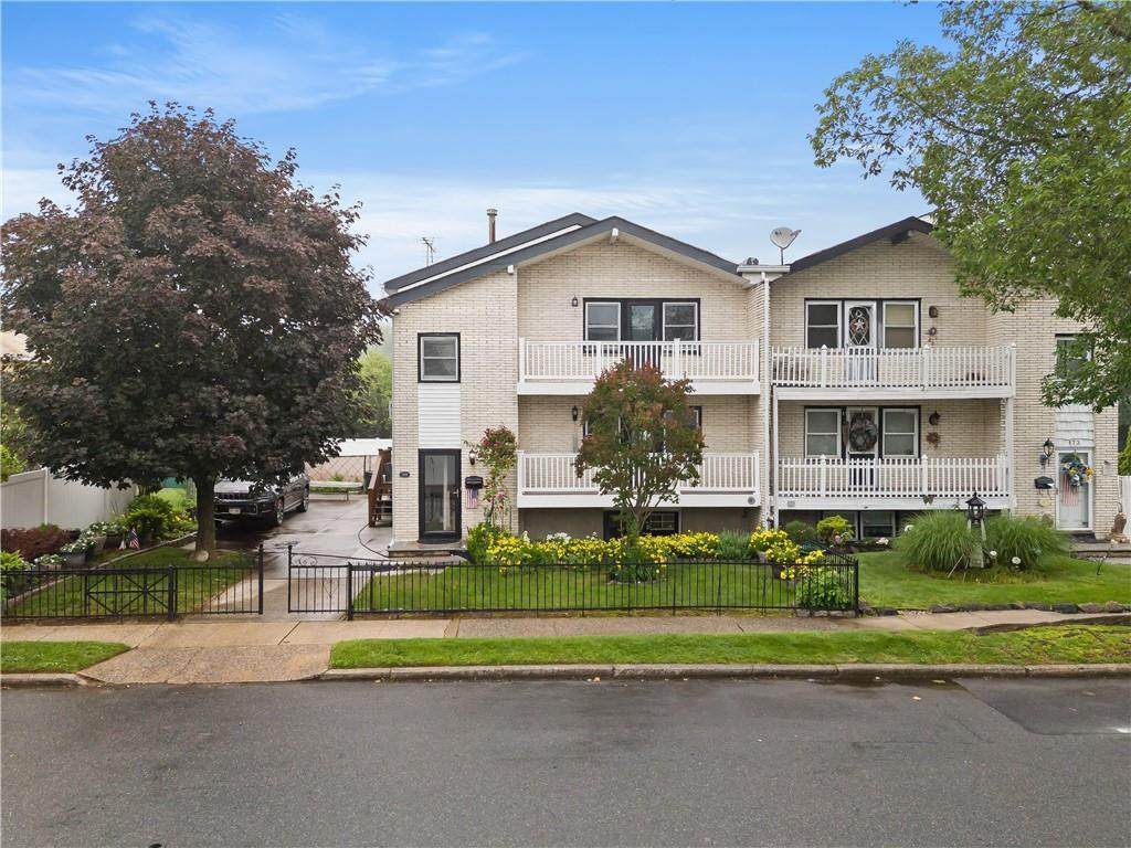 169 Redgrave Avenue - Photo 1