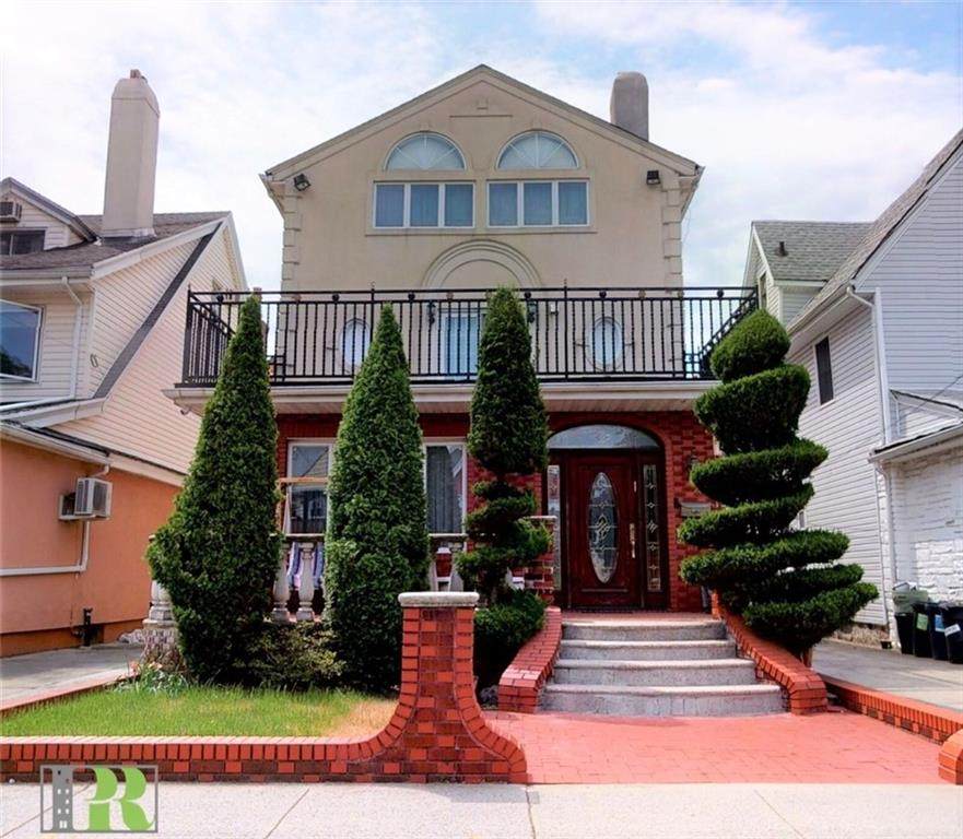 2112 Avenue L - Photo 1