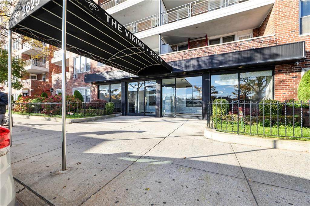1625 Emmons Avenue - Photo 1