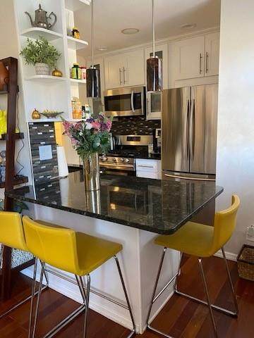 367 Avenue S - Photo 1