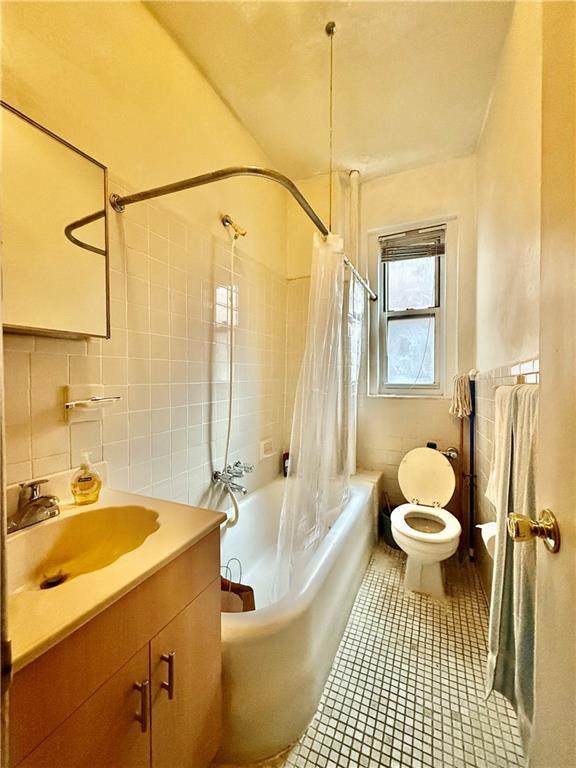 https://bt-photos.global.ssl.fastly.net/brooklyn/orig_boomver_1_500424-2.jpg