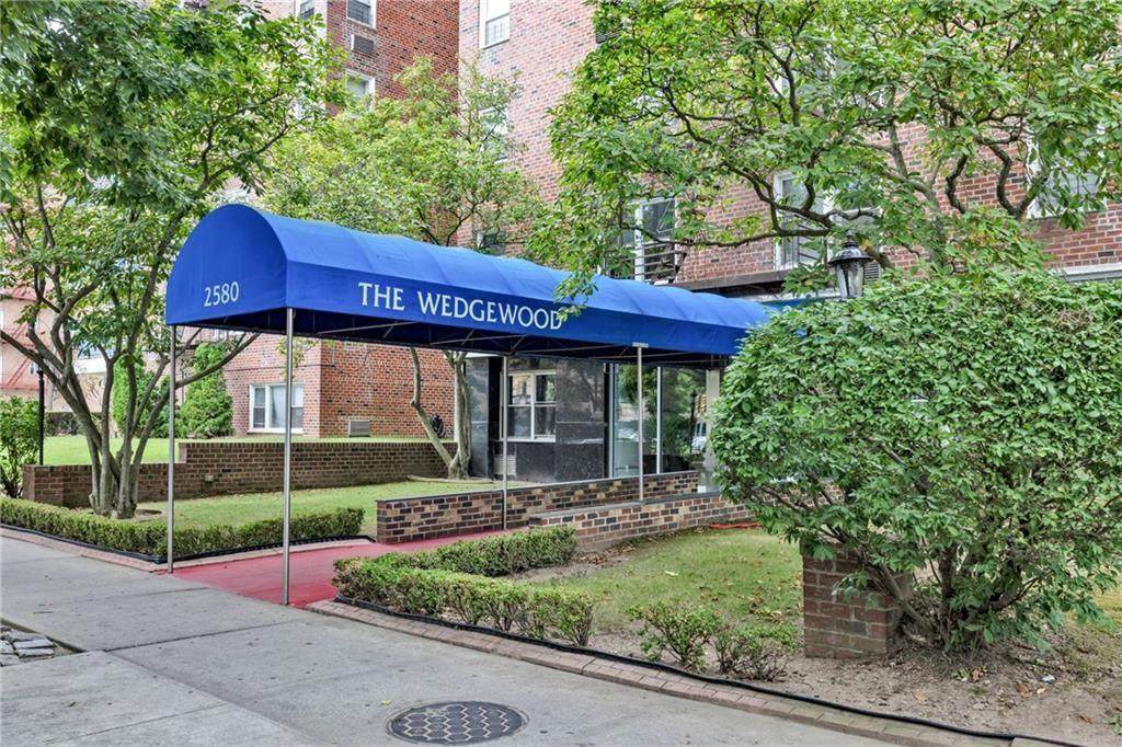 2580 Ocean Parkway - Photo 1